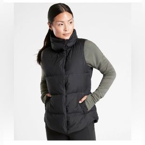 Athleta Downtown Vest in Black